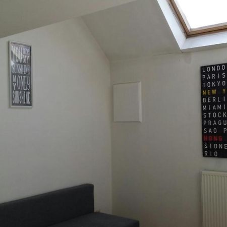 Central Duplex Sleeps 4 Bryssel Exteriör bild